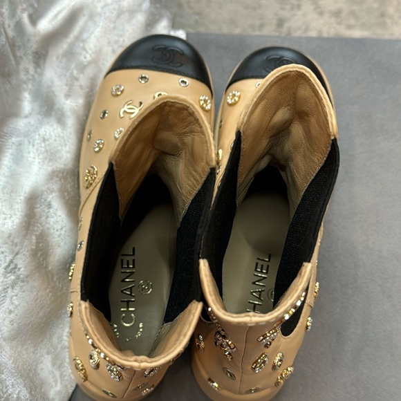 Chanel Rare CC Blingy Ankle Boots Size 40 - Picture 8 of 8